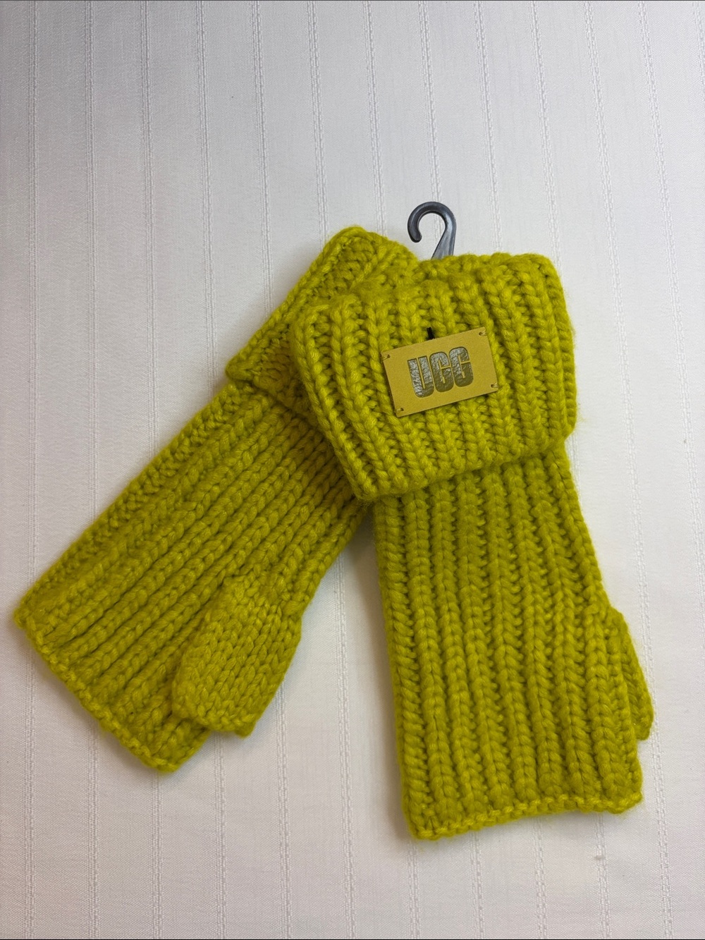 UGG Kids Lime Green Convertible Knit Mittens